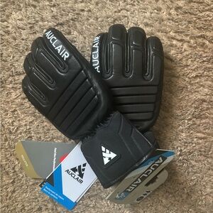 Auclair Gloves